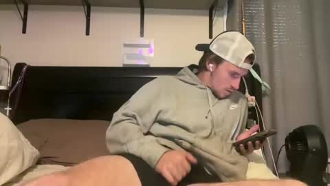 Snapshot of zmac0214 chatting on November 6, 2025, 7:59 pm Gregm0419 online show from November 6, 2025, 7:59 pm