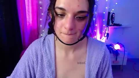 Snapshot of zoe_0111 chatting on January 17, 2025, 7:38 pm zoe_0111 online show from January 17, 2025, 7:38 pm