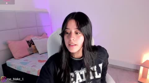 Zoe online show from February 26, 2025, 4:14 pm