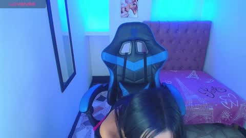 Z O E online show from January 30, 2025, 8:53 pm