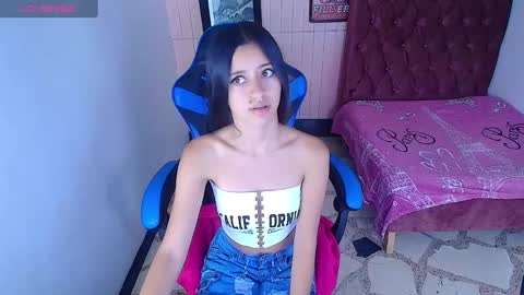 Z O E online show from January 31, 2025, 12:07 pm