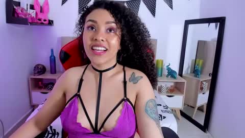 Zoe Gruber online show from December 14, 2024, 2:01 am