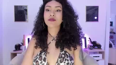 Zoe Gruber online show from September 29, 2025, 12:49 am