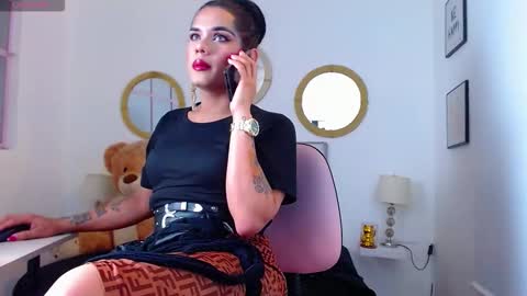 Snapshot of zoe_hecate chatting on October 26, 2025, 11:31 pm zoe_hecate online show from October 26, 2025, 11:31 pm