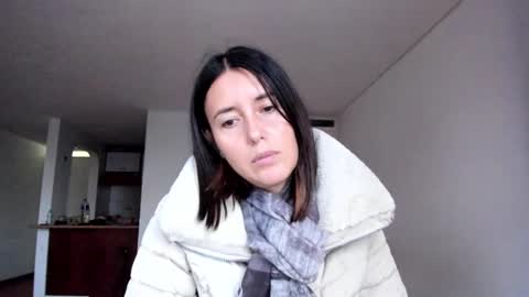 ZOE online show from March 4, 2025, 11:00 pm