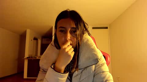 ZOE online show from March 7, 2025, 1:53 am