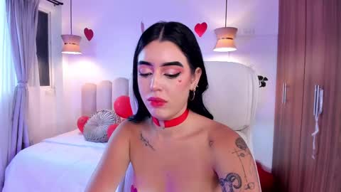 Snapshot of zoee_jackson chatting on February 14, 2025, 10:25 pm  zoee jackson online show from February 14, 2025, 10:25 pm