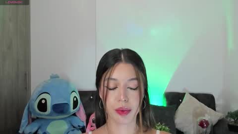 Snapshot of zoee_jackson chatting on September 9, 2025, 1:49 am  zoee jackson online show from September 9, 2025, 1:49 am