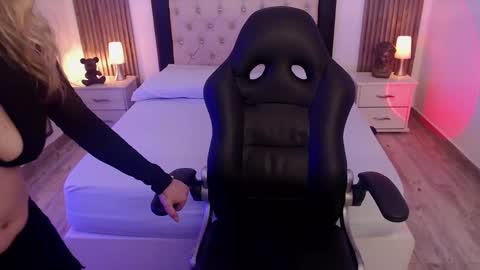 zoe online show from September 15, 2025, 3:17 am