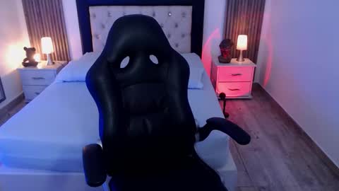 zoe online show from October 4, 2025, 3:48 am