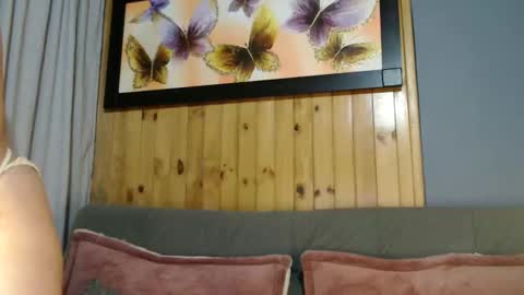 Zoee online show from September 23, 2025, 11:30 pm