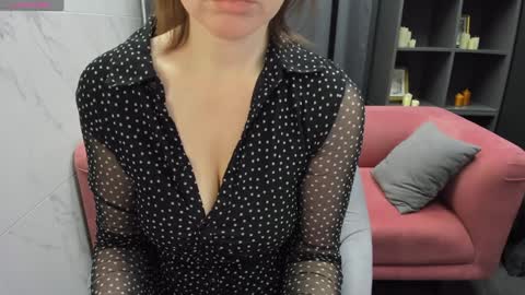 Snapshot of zoeeast chatting on December 22, 2024, 4:48 pm Zoe online show from December 22, 2024, 4:48 pm
