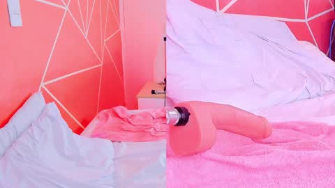 Snapshot of zoeethompson_cm chatting on February 9, 2025, 2:06 am online show from February 9, 2025, 2:06 am