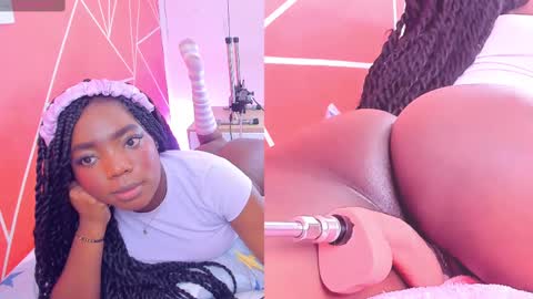 Snapshot of zoeethompson_cm chatting on March 6, 2025, 5:22 pm online show from March 6, 2025, 5:22 pm