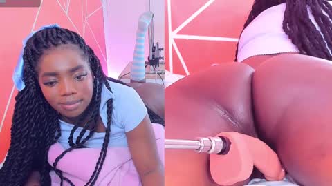 Snapshot of zoeethompson_cm chatting on March 7, 2025, 5:17 pm online show from March 7, 2025, 5:17 pm