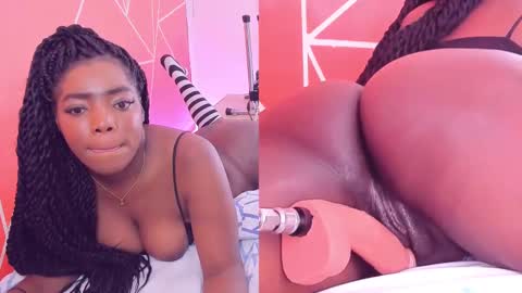 Snapshot of zoeethompson_cm chatting on March 9, 2025, 5:28 pm online show from March 9, 2025, 5:28 pm