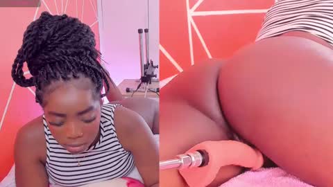 Snapshot of zoeethompson_cm chatting on March 11, 2025, 5:24 pm online show from March 11, 2025, 5:24 pm