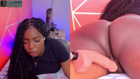 Snapshot of zoeethompson_cm chatting on November 2, 2025, 11:12 am online show from November 2, 2025, 11:12 am