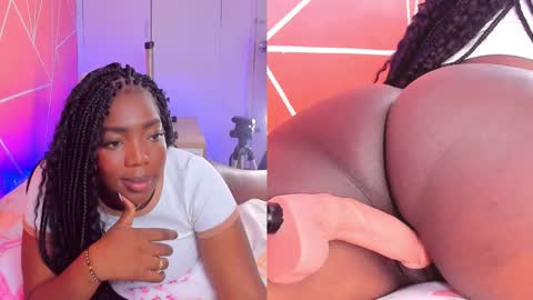 Snapshot of zoeethompson_cm chatting on November 4, 2025, 11:09 am online show from November 4, 2025, 11:09 am