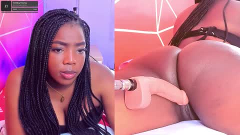 Snapshot of zoeethompson_cm chatting on November 30, 2025, 11:03 am online show from November 30, 2025, 11:03 am