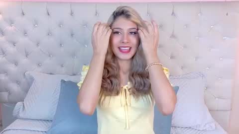 Zoe online show from September 12, 2025, 11:21 am