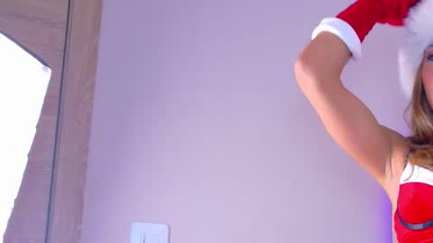 Zoe online show from December 2, 2025, 12:43 pm