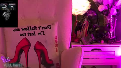 ZoeMesmerize online show from November 12, 2025, 4:02 am