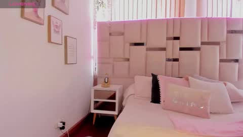 Snapshot of zoey_thommpson chatting on November 30, 2025, 3:49 pm zoey thommpson online show from November 30, 2025, 3:49 pm