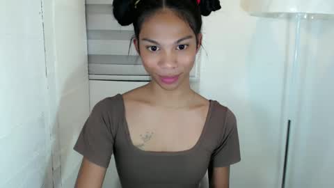 zoey online show from February 11, 2025, 12:28 am