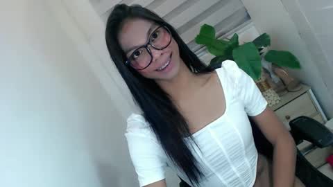 zoey online show from March 2, 2025, 9:32 pm