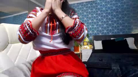 Zoey online show from December 1, 2025, 5:18 pm