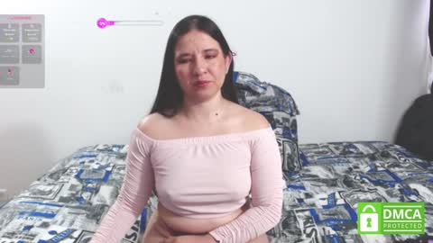 Snapshot of zohe_ chatting on January 22, 2025, 12:17 pm zohe online show from January 22, 2025, 12:17 pm
