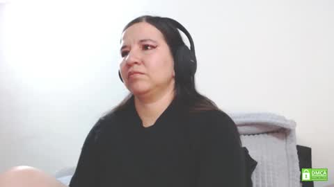Snapshot of zohe_ chatting on September 30, 2025, 12:32 pm zohe online show from September 30, 2025, 12:32 pm