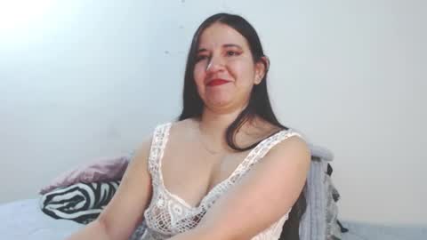 Snapshot of zohe_ chatting on October 10, 2025, 9:30 am zohe online show from October 10, 2025, 9:30 am