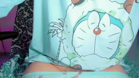 Snapshot of zooeybelair chatting on January 19, 2025, 10:50 am Alicie online show from January 19, 2025, 10:50 am