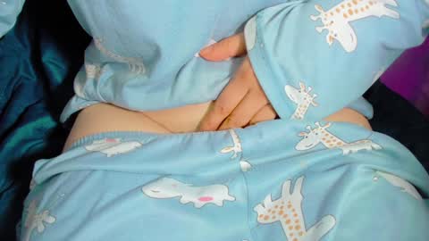 Snapshot of zooeybelair chatting on January 29, 2025, 9:33 am Alicie online show from January 29, 2025, 9:33 am