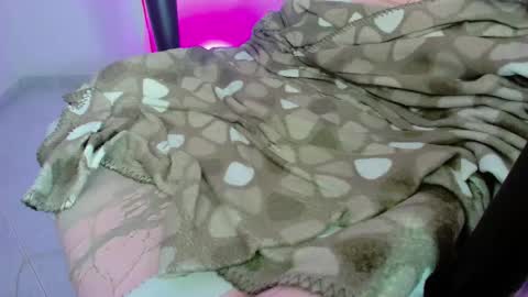 Snapshot of zooeybelair chatting on February 23, 2025, 8:39 am Alicie online show from February 23, 2025, 8:39 am