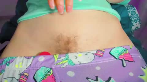 Snapshot of zooeybelair chatting on March 11, 2025, 1:56 pm Alicie online show from March 11, 2025, 1:56 pm