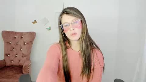 Snapshot of zooeybelair chatting on December 3, 2025, 4:09 am Alicie online show from December 3, 2025, 4:09 am