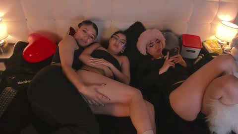 cintya kors online show from February 15, 2025, 5:51 am