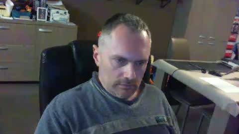 Snapshot of zultem chatting on February 24, 2025, 5:00 am zultem online show from February 24, 2025, 5:00 am