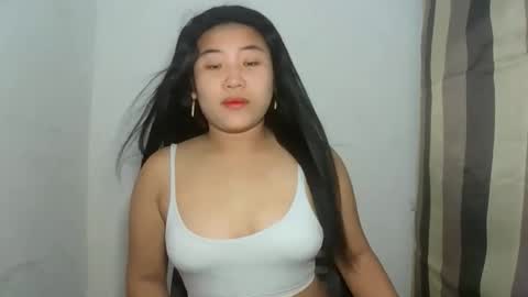 sweet lylia online show from October 16, 2025, 2:40 pm