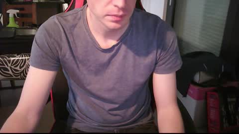 Snapshot of zyriosben chatting on February 4, 2025, 11:27 am zyriosben online show from February 4, 2025, 11:27 am