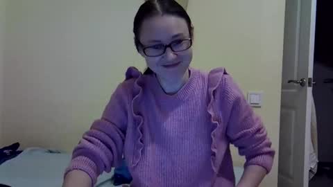 Snapshot of zyuhre chatting on October 8, 2025, 11:35 pm Zyuhre online show from October 8, 2025, 11:35 pm