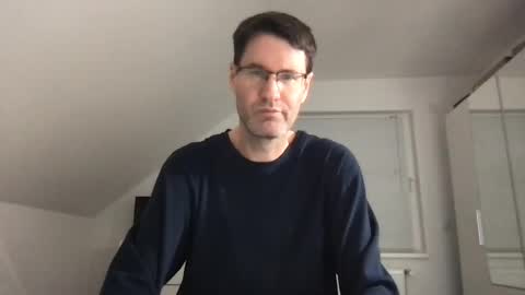 Snapshot of zzz123_cam chatting on January 10, 2025, 3:27 pm zzz123_cam online show from January 10, 2025, 3:27 pm