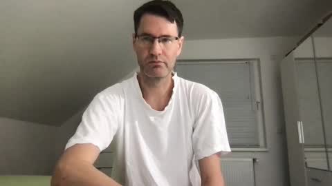 Snapshot of zzz123_cam chatting on November 2, 2025, 3:36 pm zzz123_cam online show from November 2, 2025, 3:36 pm