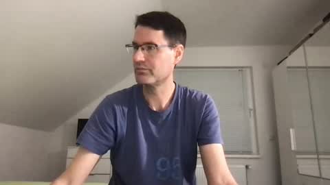 Snapshot of zzz123_cam chatting on November 9, 2025, 4:16 pm zzz123_cam online show from November 9, 2025, 4:16 pm