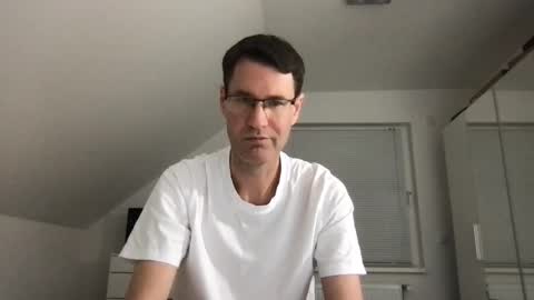 Snapshot of zzz123_cam chatting on November 14, 2025, 5:00 pm zzz123_cam online show from November 14, 2025, 5:00 pm