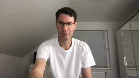 Snapshot of zzz123_cam chatting on November 21, 2025, 4:27 pm zzz123_cam online show from November 21, 2025, 4:27 pm