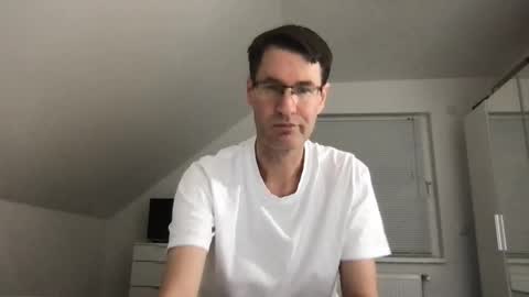 Snapshot of zzz123_cam chatting on November 28, 2025, 4:09 pm zzz123_cam online show from November 28, 2025, 4:09 pm